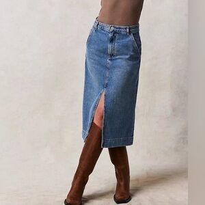 We The Free Wild Roses Midi Denim Split Front Skirt Women’s size 26 NWT Blue